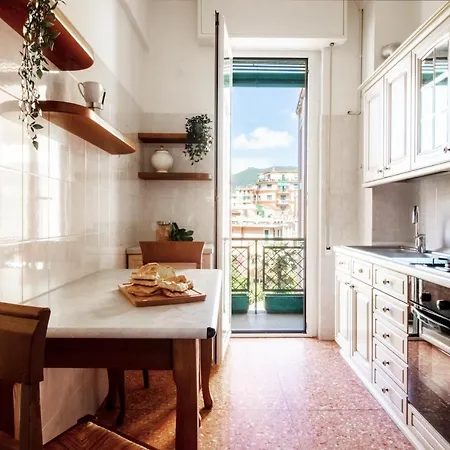 Omar's House * Rapallo